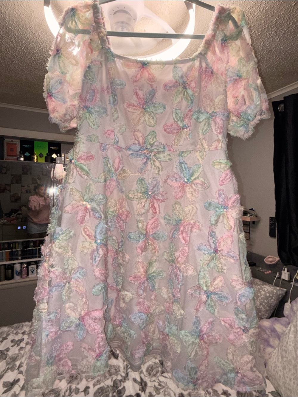 Women’s Pastel Floral Appliqué Dress - Pink